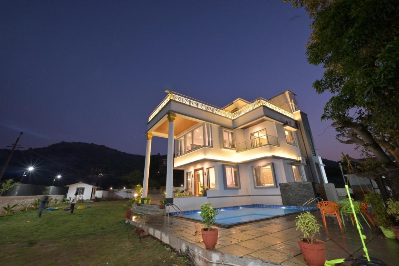White Castle Villa By Tropicana Stays Lonavla Zewnętrze zdjęcie